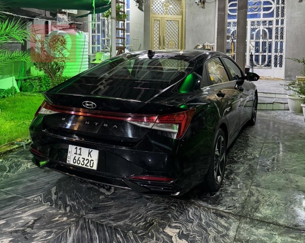 هیۆندای ئەلەنترا